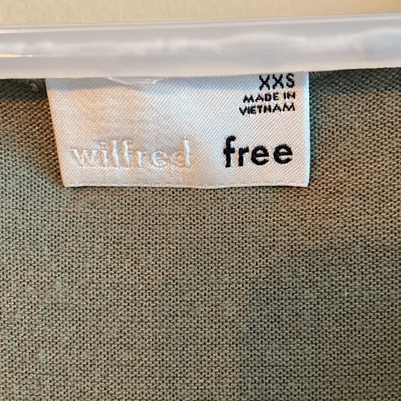 Aritzia dress/ tunic, XXS fits big - Picture 2 of 4